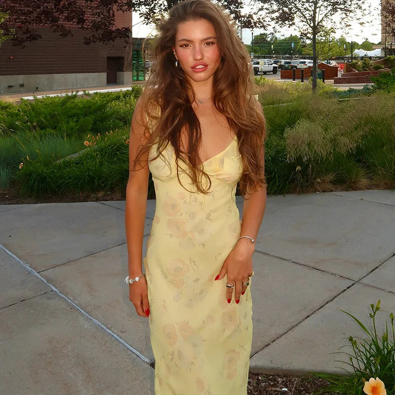 GlowDress Summer Floral Maxi – Backless, Elegant & Effortlessly Casual