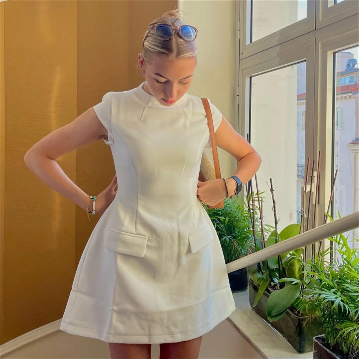GlowDress Street Chic – Flirty Meets Effortless