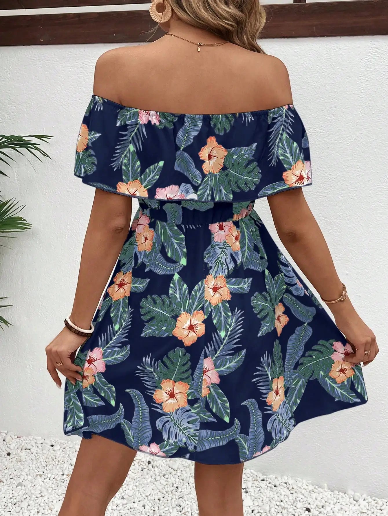GlowDress Floral Ruffle Dress – Light & Elegant