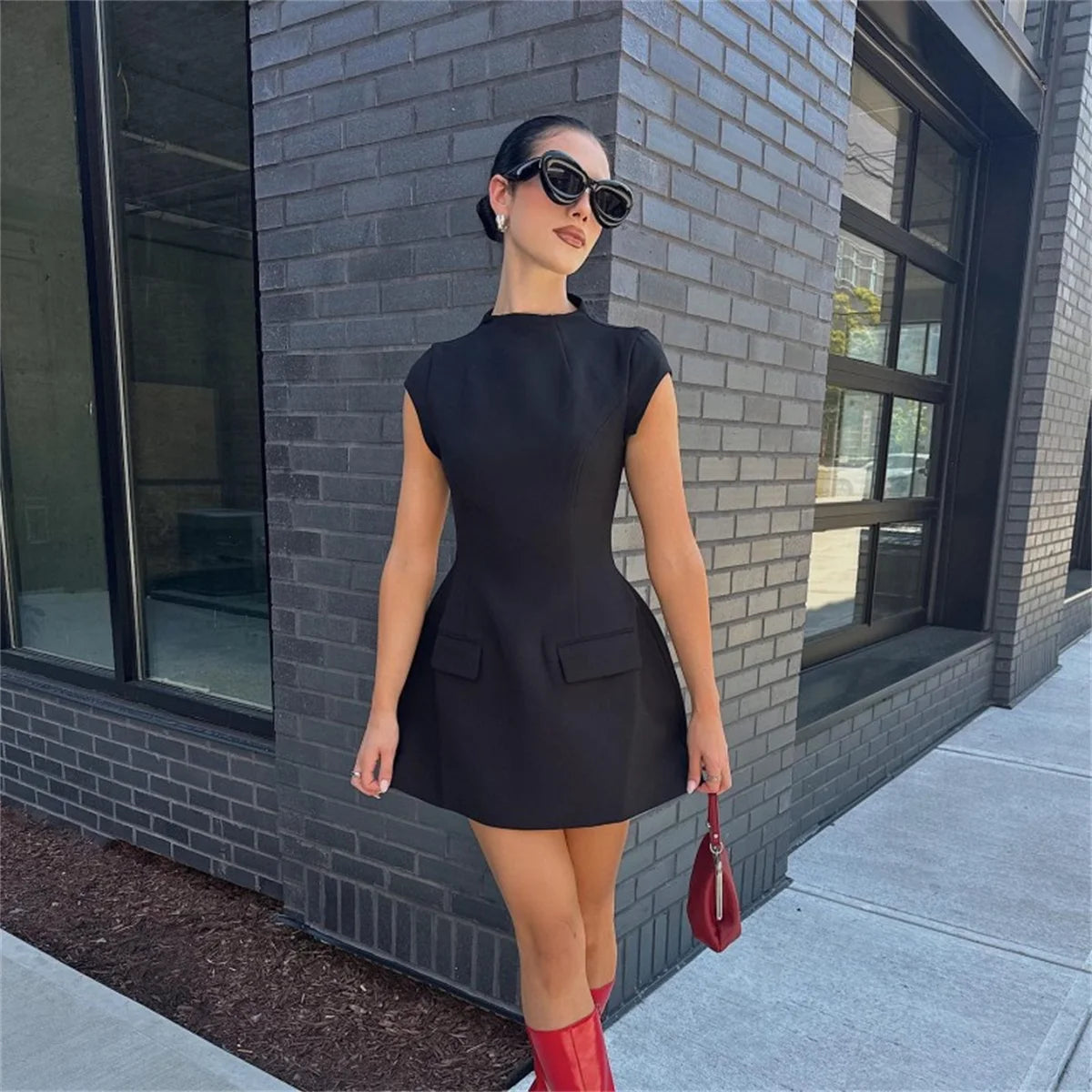 GlowDress Street Chic – Flirty Meets Effortless