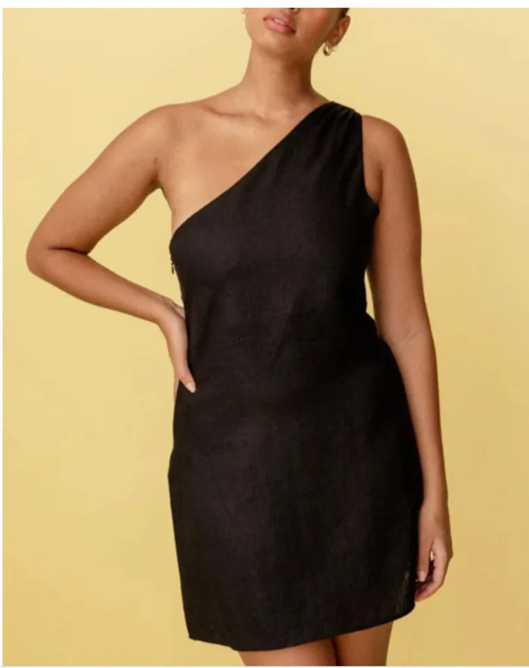 Elegant Asymmetric One-Shoulder Dress – Sexy & Casual Loose-Fit Mini Dress in Breathable Cotton Linen | GlowDress