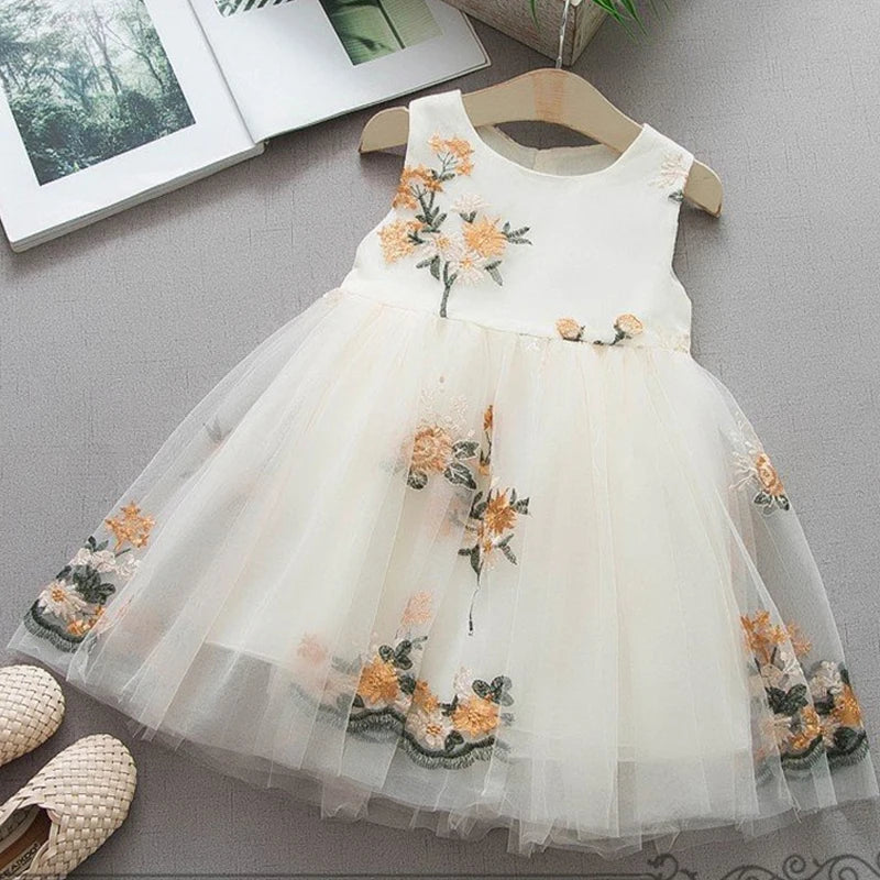 GlowDress Embroidered Lace Princess Dress – Elegant Party Gown for Girls