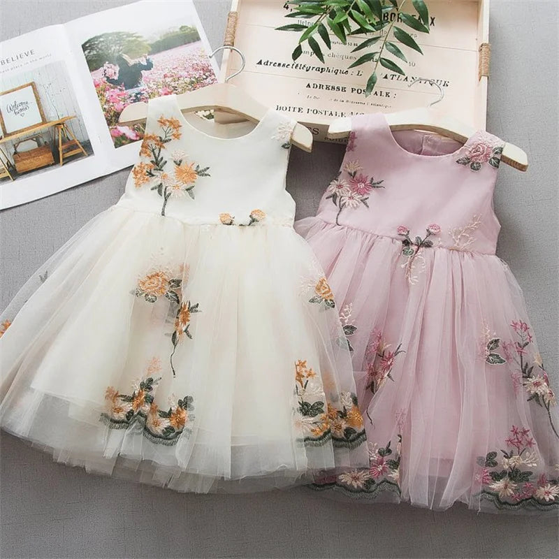 GlowDress Embroidered Lace Princess Dress – Elegant Party Gown for Girls