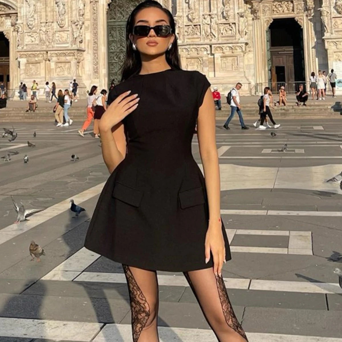 GlowDress Street Chic – Flirty Meets Effortless